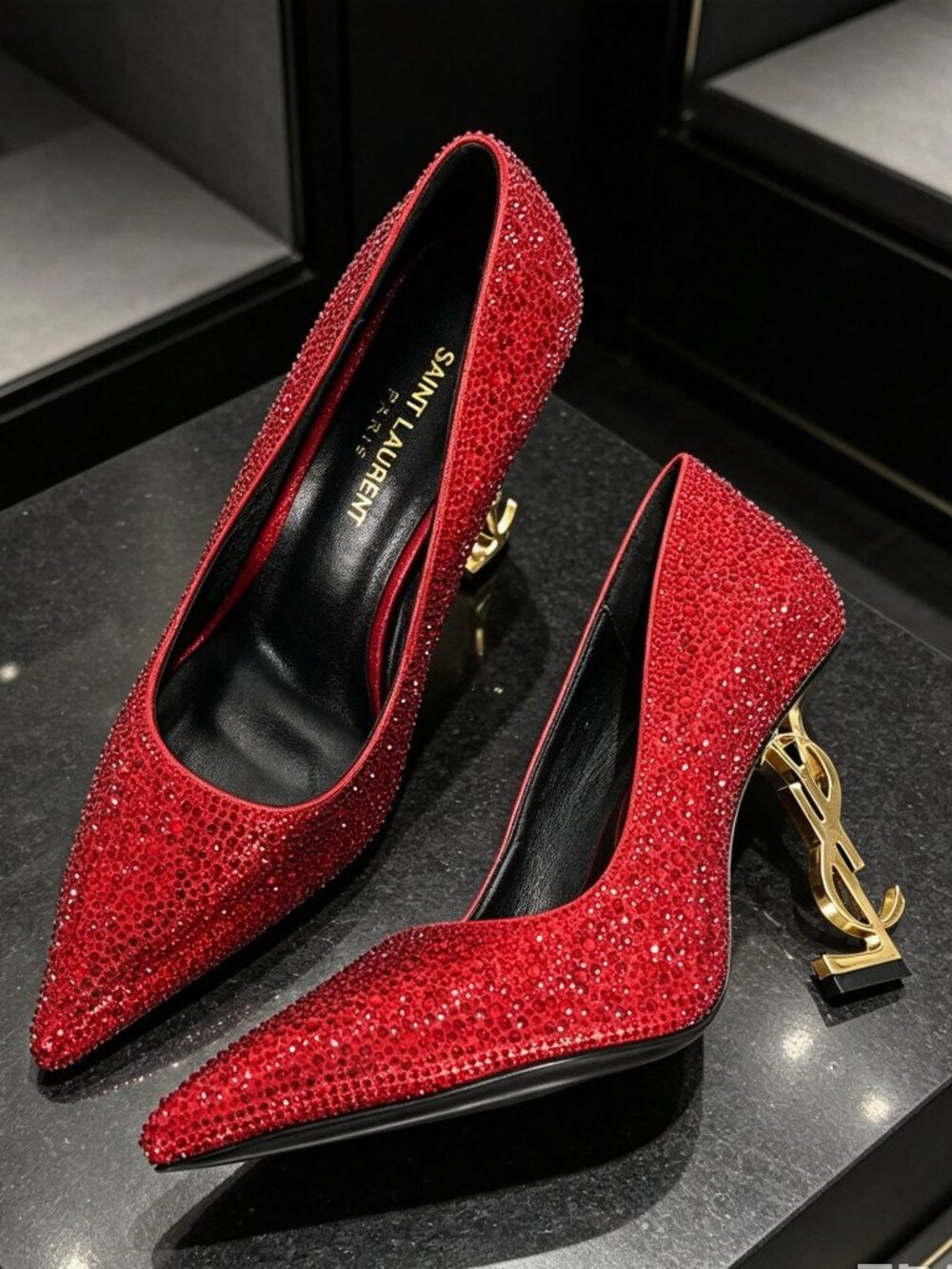 Classic Saint Laurent shoes: A Stylish and Versatile Choice for Elegance